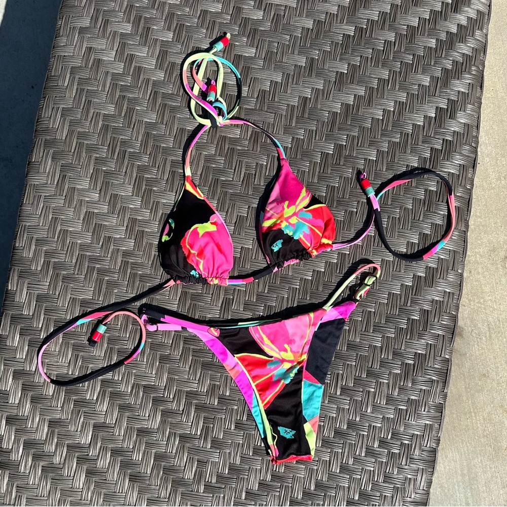 LAST CHANCE! 
Maaji reversible bikini